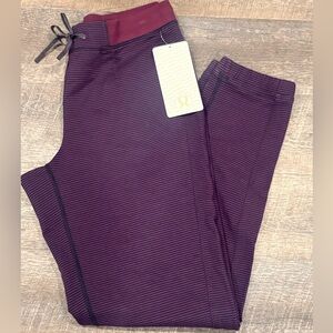 NWT Lululemon Joggers Size 12